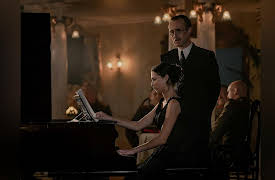 A Gentleman in Moscow: A Gentleman in Moscow: An Assembly