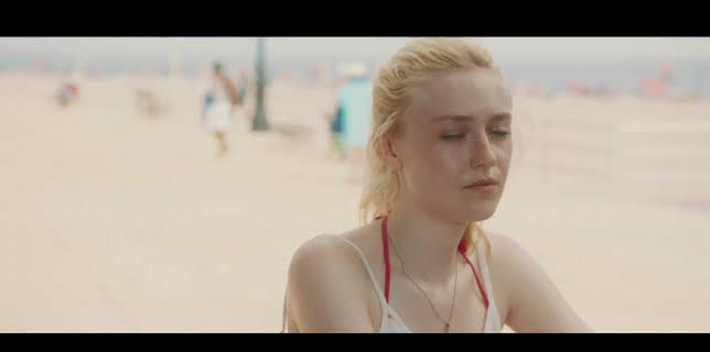 Very Good Girls (2014)