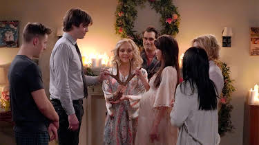 7:00 AM: Modern Family | E4 | 1/16 2026