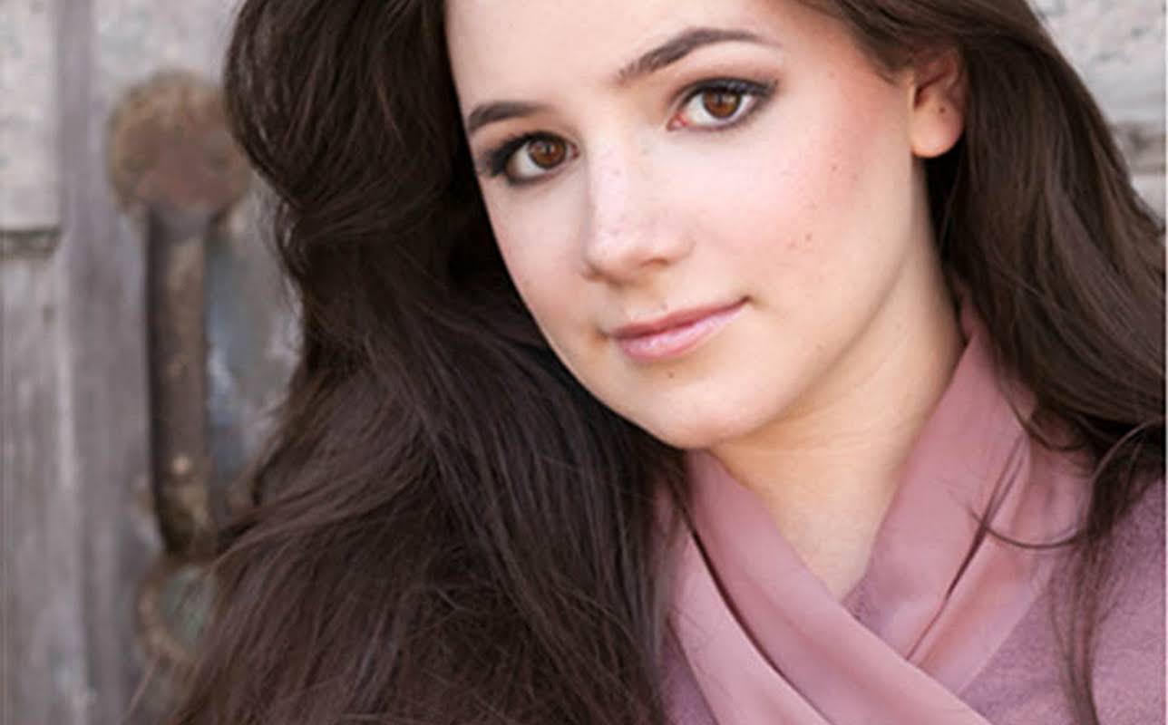 Elizabeth Stenholt