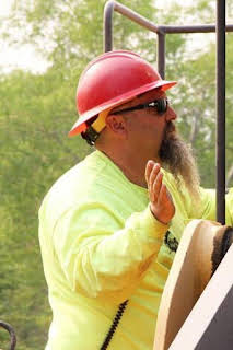 15:57: La fiebre del oro: Consejos dorados del abuelo | Discovery Max | 4/8 2026