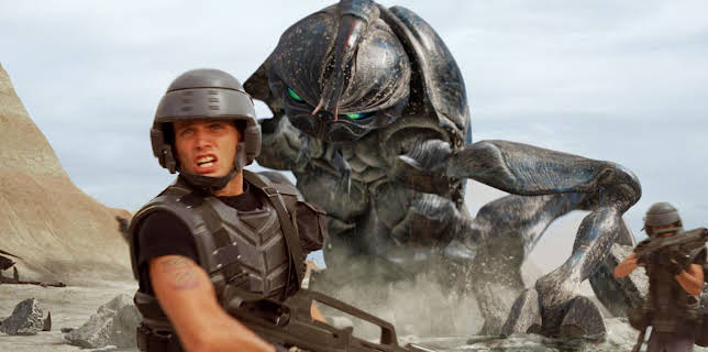 03:25: MAD SCI-FI: 'STARSHIP TROOPERS (LAS BRIGADAS DEL ESPACIO)' | BE MAD | 11/2 2025