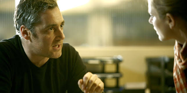 22:15: Tyst vittne (S12 E5) (S12) | Kanal 11 | 3/7 2026