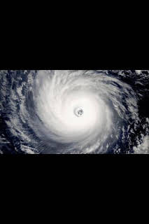 09:00: Desastre climático: Megatormentas | National Geographic | 4/7 2026