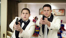 MAD FUN: 'INFILTRADOS EN CLASE'