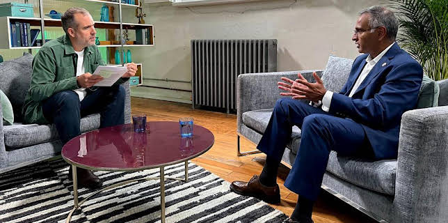 10:45 AM: Dr Xand's Con or Cure (S3 E1) (S3) | BBC Two | 2/9 2026