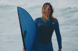 100 Foot Wave: V – The Circus