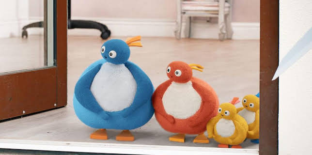 9:30 AM: Twirlywoos (S3) | Cbeebies | 11/19 2025