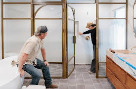 Fixer Upper: The Lakehouse, Season 1: Artfully Merging Two Styles