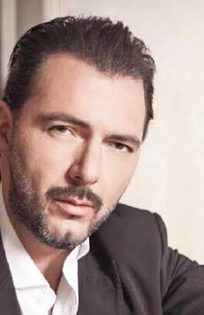 Rodrigo Abed as 