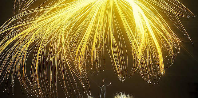 9:00 PM: Secrets of Size: Atoms to Supergalaxies (S1) | BBC Four | 3/25 2026