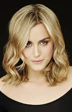 Taylor Schilling som 