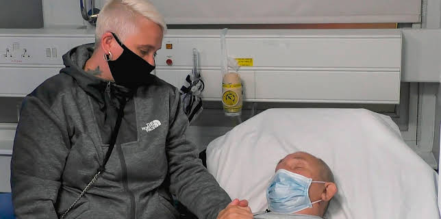 11:10 PM: 24 Hours in A&E | More 4 | 2/20 2026