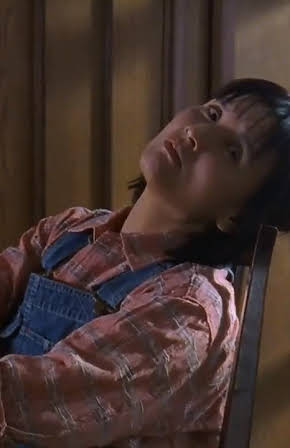 Toshie Negishi as 
