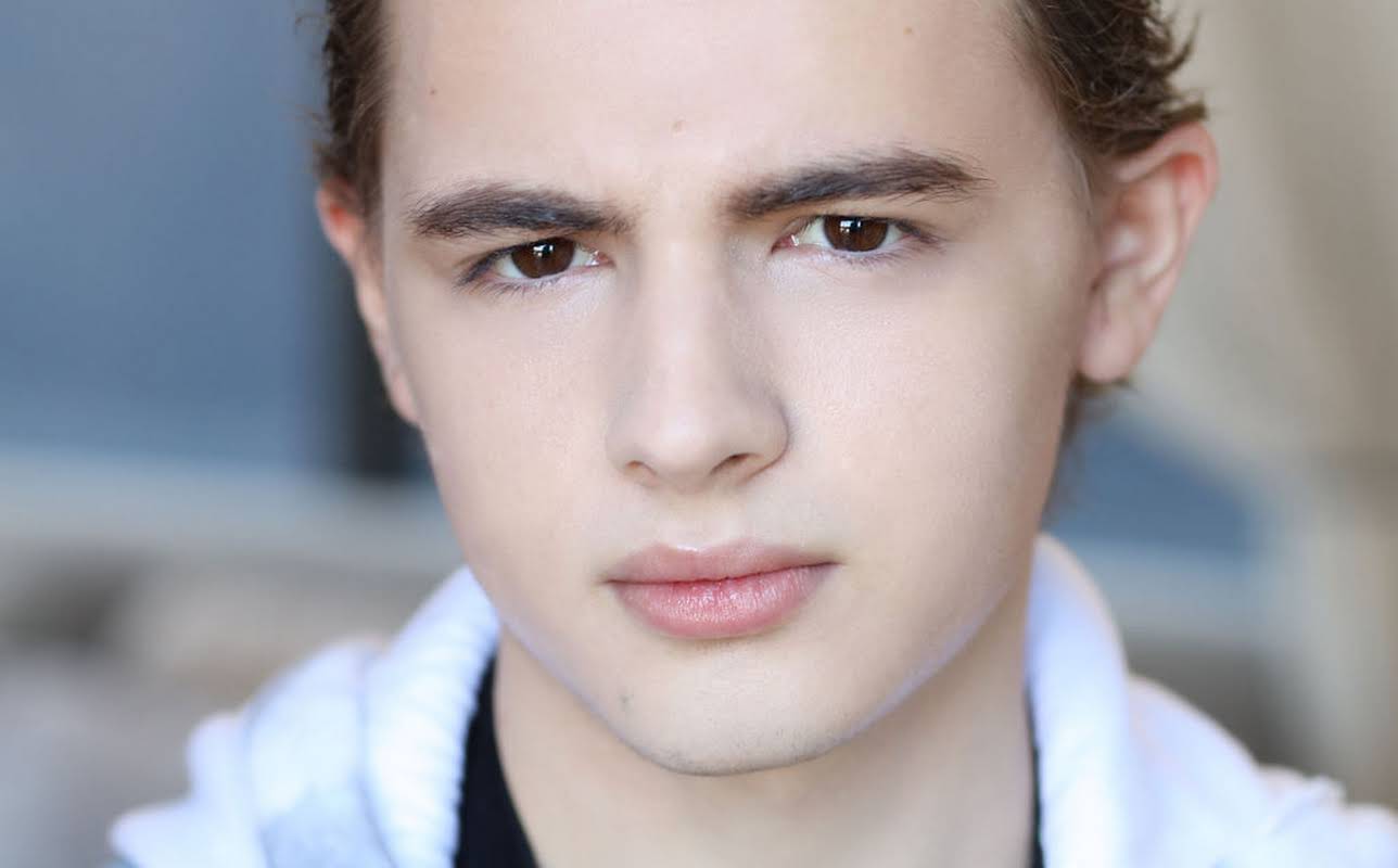Maxim Knight