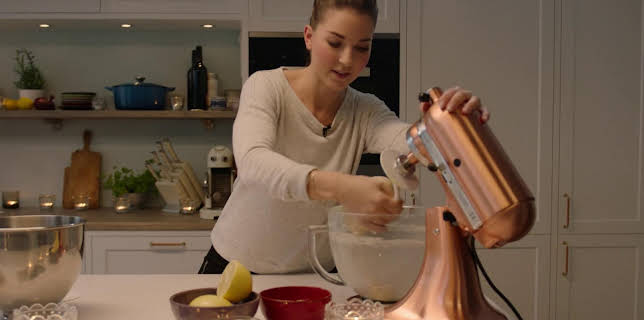 06:00: Idas Fristelser (S3 E5) (S3) | TV8 | 2/10 2026