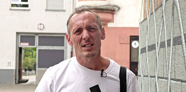 16:05: Hartz und herzlich - Tag für Tag Benz-Baracken | RTL 2 | 3/23 2026