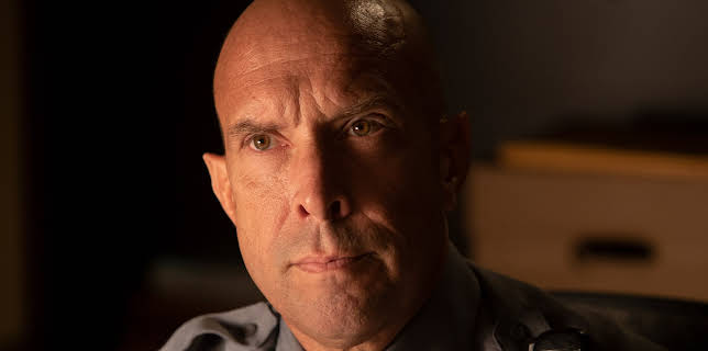 03:25: Ditt verste mareritt (S5 E8) (S5) | FEM | 12/31 2025