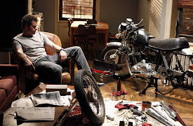 Rubicon: The Complete First Season: Keep the Ends Out