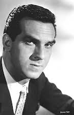 Robert Arden como Guy Van Stratten