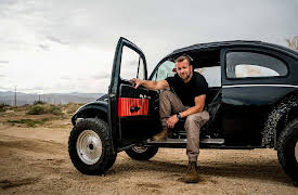 Hard Cell, Season 1: Can You Have a Proper Adventure With No Plug In Sight?