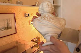 Secret Dealers: Episode 9