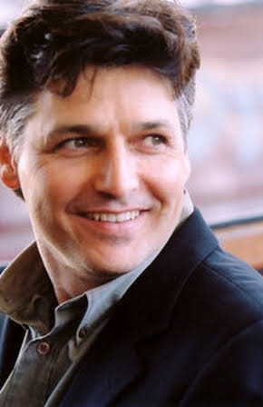 Maurice Godin as 