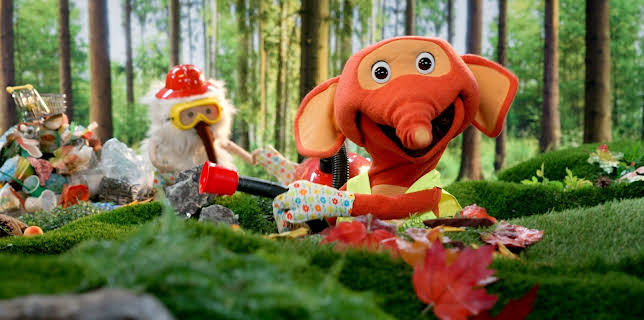 18:00: Fantorangens verden: Søppelrydding | NRK Tegnspraak | 1/29 2026