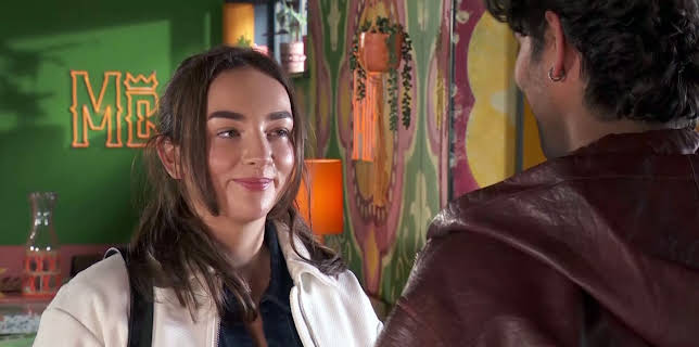 7:00 PM: Hollyoaks | E4 | 11/12 2025