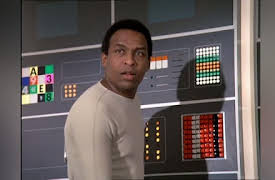 Space 1999 Season 1: Ring Around The Moon