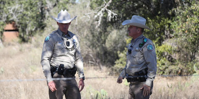 12:10: Lone Star Law (S6 E2) (S6) | Animal Planet | 3/16 2026