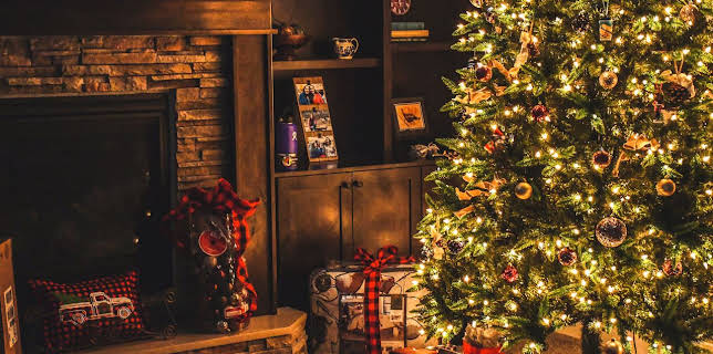 11:05 PM: Greatest Christmas Ads | Channel 5 | 11/23 2025