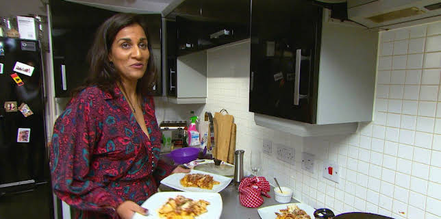 2:40 PM: Come Dine with Me | More 4 | 11/26 2025