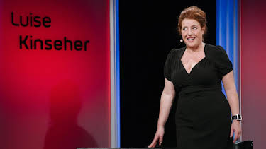 00:30: Luise Kinseher live auf der Bühne! | BR Fernsehen | 7/8 2026