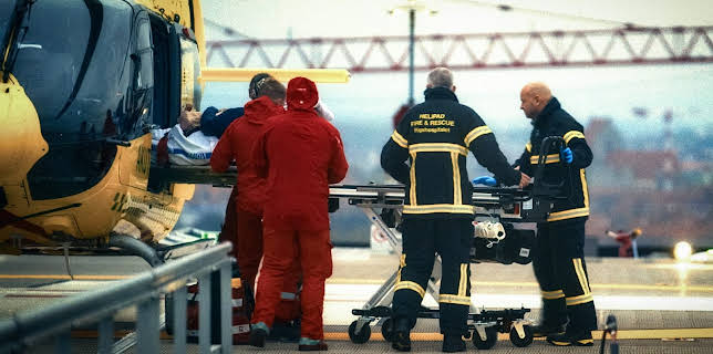 22:30: Med livet i hendene: Helikopteret kjem | NRK 2 | 12/7 2025