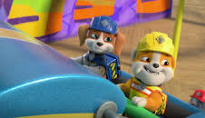 Rubble og gjengen: Gjengen bygger en berg-og-dal-bane / Gjengen lager et lekeområde til Motor