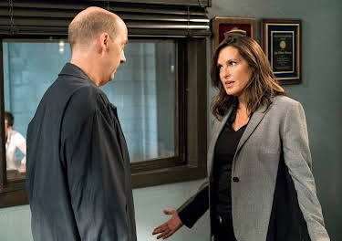 23:30: Law & Order: Special Victims Unit (S18 E5) (S18) | Kanal 11 | 4/30 2026