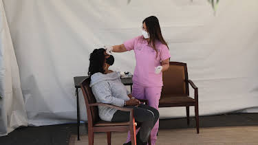 00:25: Dr. Pimple Popper: Pop Ups (S4 E21) (S4) | TLC | 7/19 2026