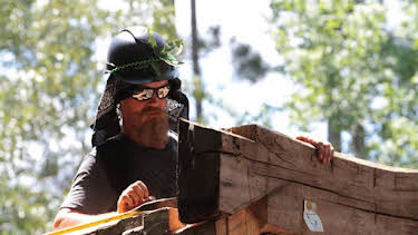 10:00 PM: Barnwood Builders (S7) | Discovery Channel | 9/13 2026