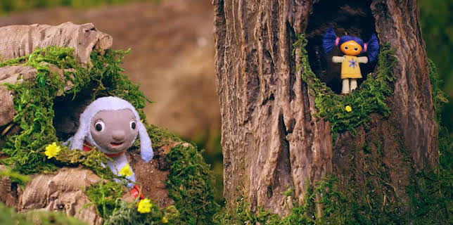 5:45 PM: Moon and Me (S2) | Cbeebies | 12/9 2025