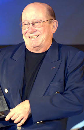 Ulises Dumont as 