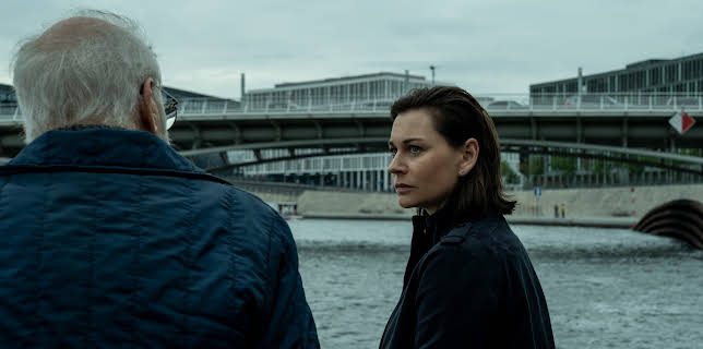 22:35: Counterpart (S2 E9) (S2) | Viasat Series | 11/25 2025