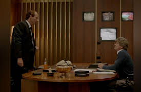 Paper Giants: Magazine Wars: Paper Giants - Part 1