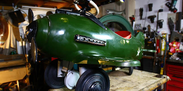 16:40: Salvage Hunters: The Restorers Christmas Special | Discovery Channel | 12/21 2025