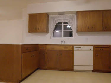 03:55: Die Home-Makeover Challenge - Fix it, Flip it, Sell it | Sixx | 5/6 2026