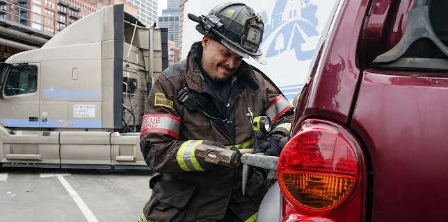 03:25: Chicago Fire (S7 E10) (S7) | Viasat Series | 11/6 2025