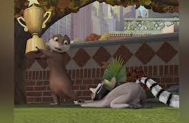 The Penguins of Madagascar, Season 1: Tangled in the Web/Crown Fools