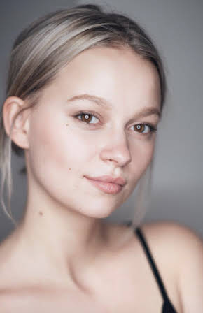 Ellie Duckles as 