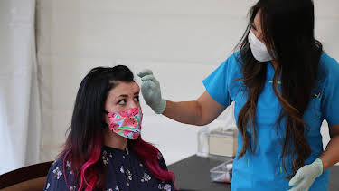 00:25: Dr. Pimple Popper (S3 E7) (S3) | TLC | 5/15 2026
