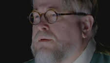 Strangest Things: El psicógrafo, la máscara y la olla de pollo